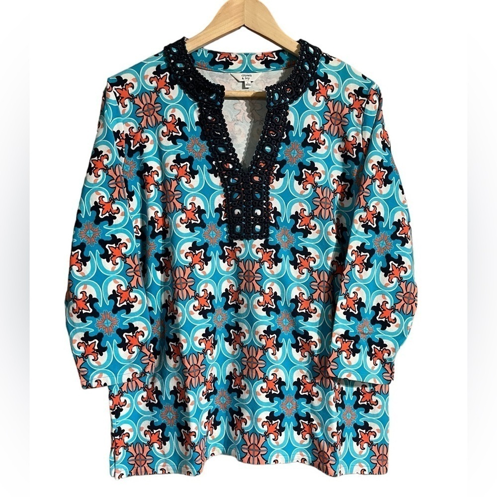 Vibrant Blue Floral 100% Cotton 3/4 Sleeve Crocheted Split Neckline Top